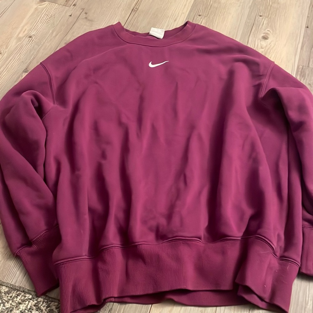 Maroon Nike crew neck